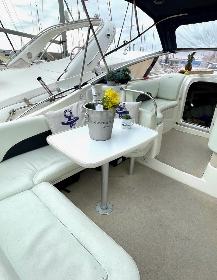Bea Boat Charter Hotell Menton Exteriör bild