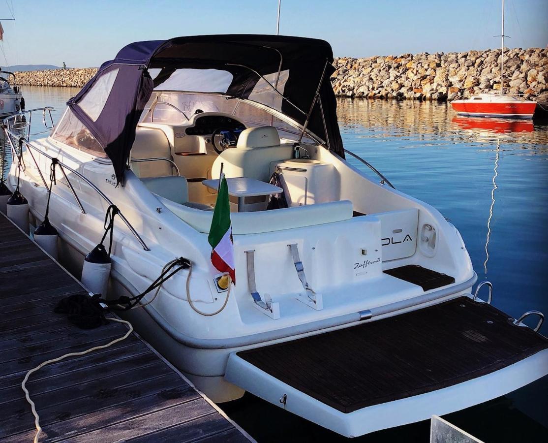 Bea Boat Charter Hotell Menton Exteriör bild