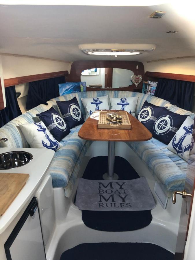 Bea Boat Charter Hotell Menton Exteriör bild